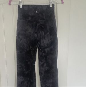 Lululemon High-Rise Tie-Dye wide leg Leggings - Black/Grey